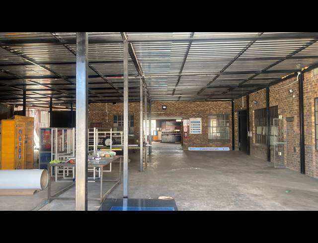 1,500M² WAREHOUSE FOR SALE IN KYA SANDS